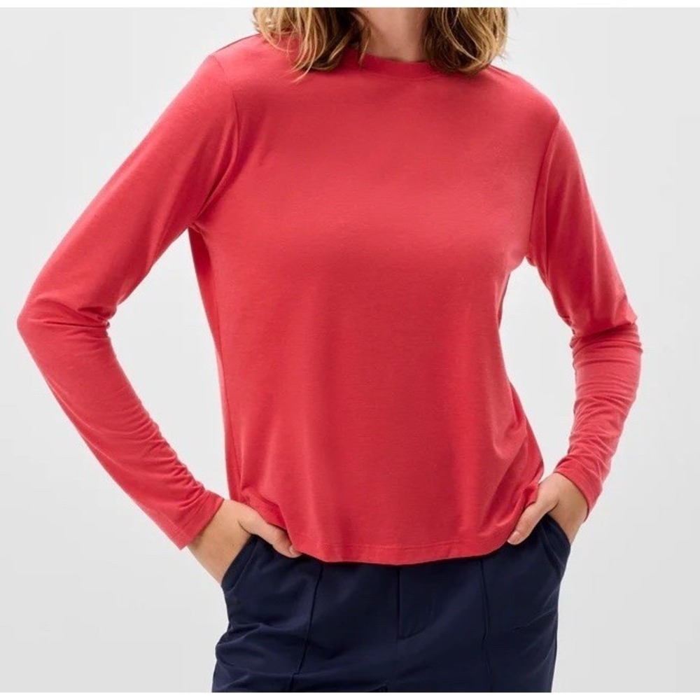 NWOT Women's Johnnie-O Course‎ Performance Long Sleeve T-Shirt Raspberry Medium